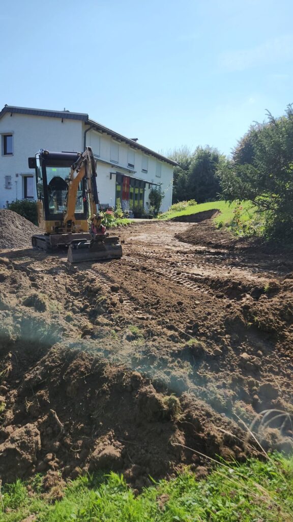 Baggerarbeiten vom GaLaBau Menninger