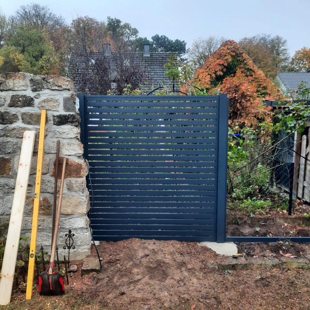 Sichtschutzwand in Anthrazit - Nachher
